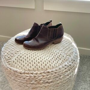 Clarks Wilrose Jade Ankle Bootie Womens 9.5 Round Toe Chocolate brown leather